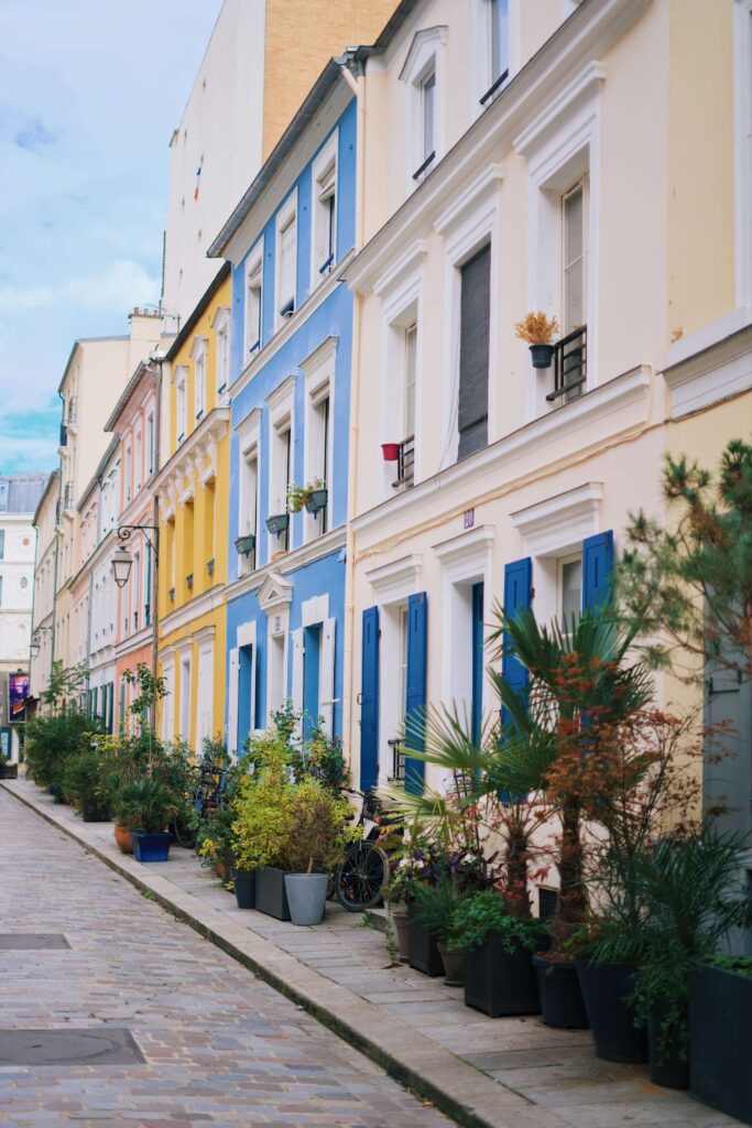 Rue Crémieux Paris