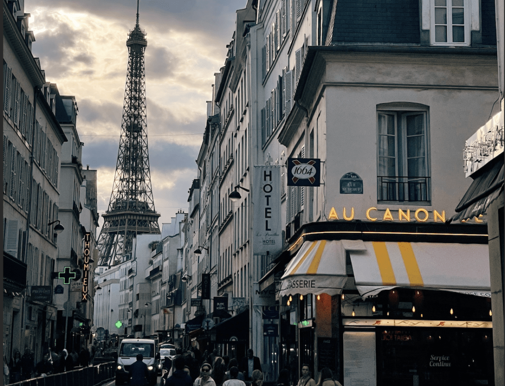 best cafes near the Eiffel Tower