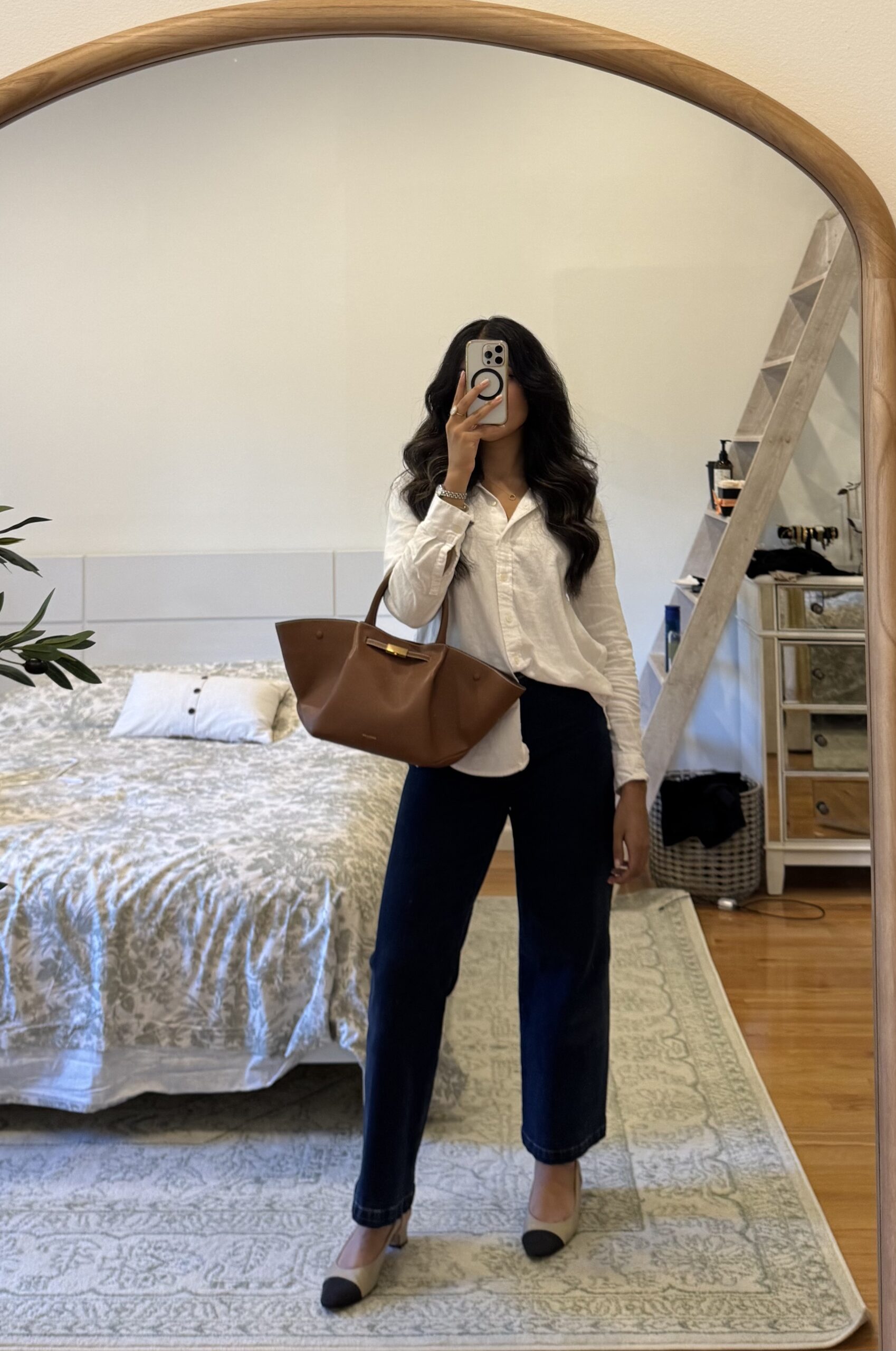 french capsule wardrobe jeans