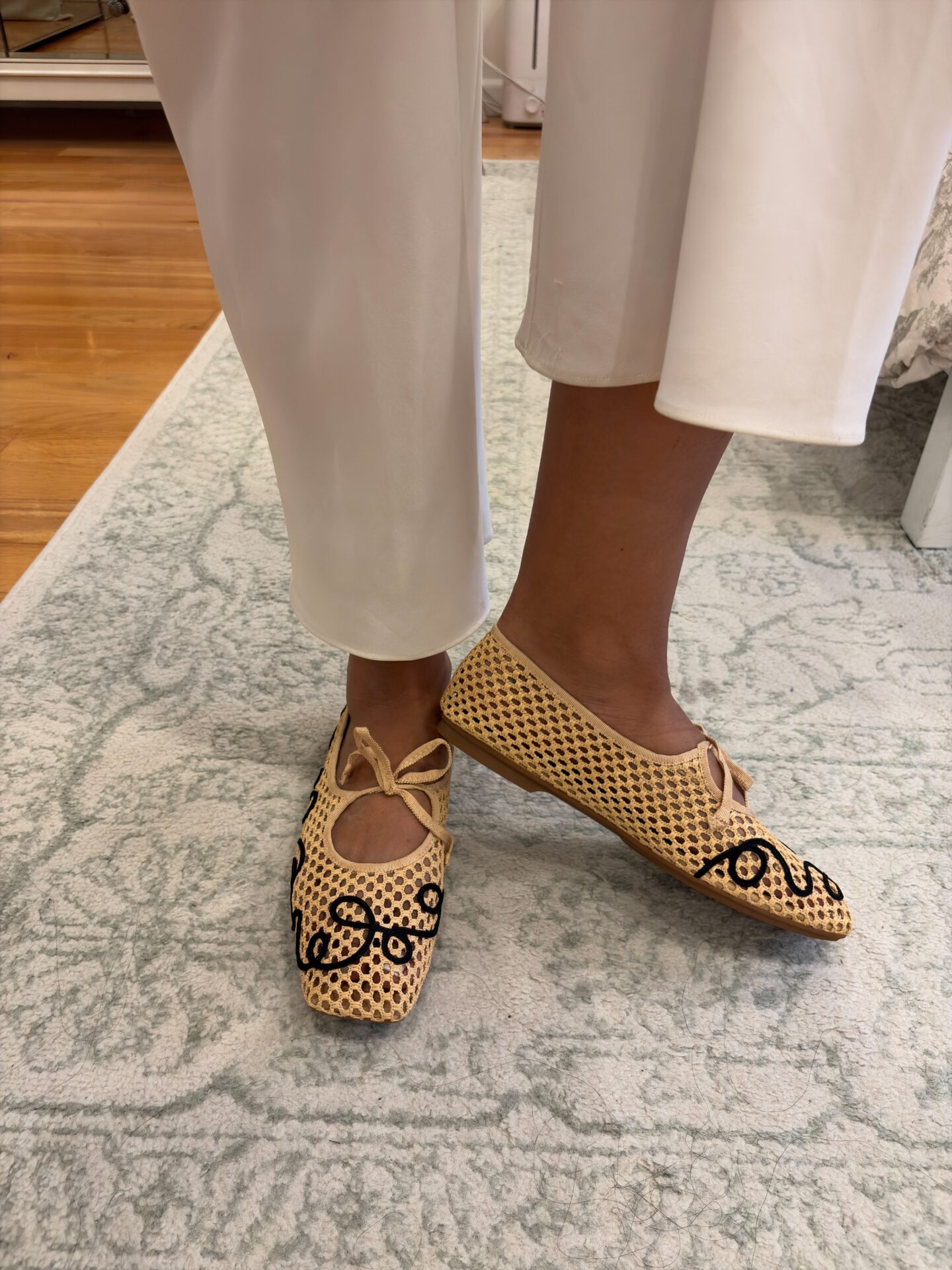 Vivaia Makayla flats